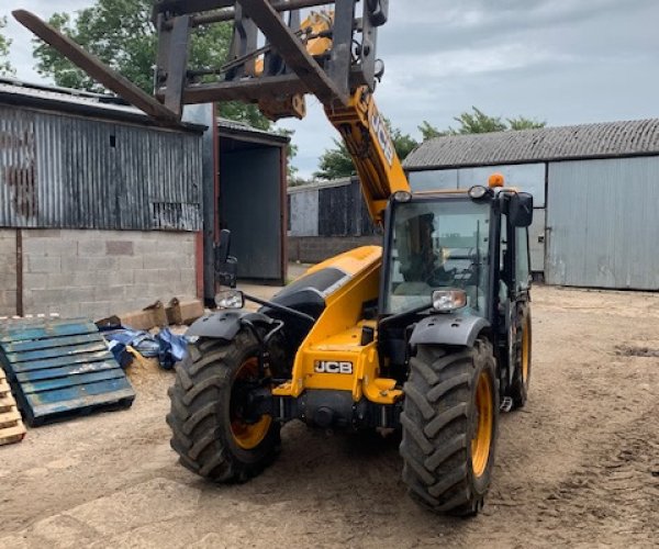 JCB 527 - 58 Plus | GCB Agricultural Machinery